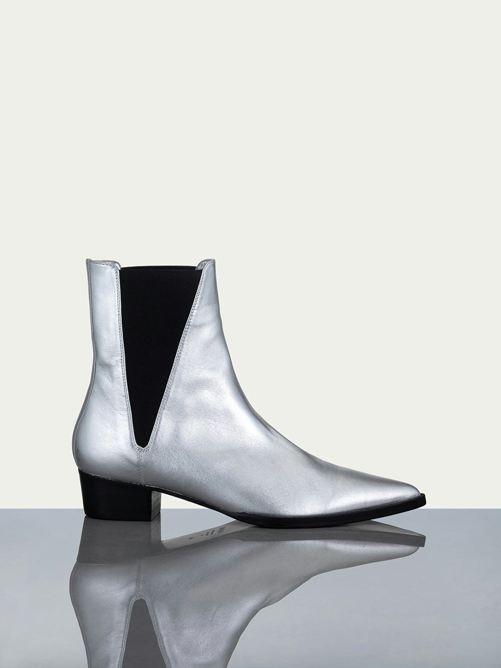 boots side view